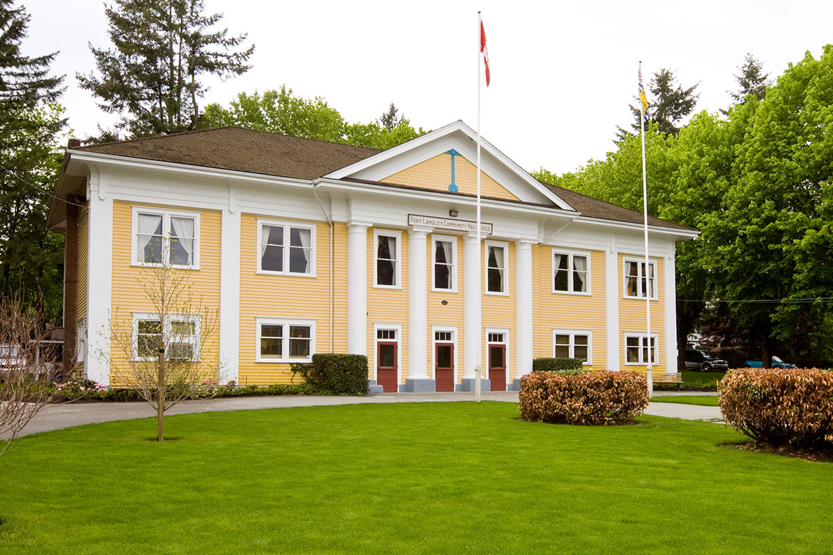 Hire a designated driver in Langley for safe and reliable transportation—professional drivers pick you up and drive your vehicle home responsibly.